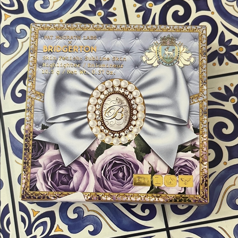 Pat McGrath Labs x Bridgerton Highlighter
Gold 002